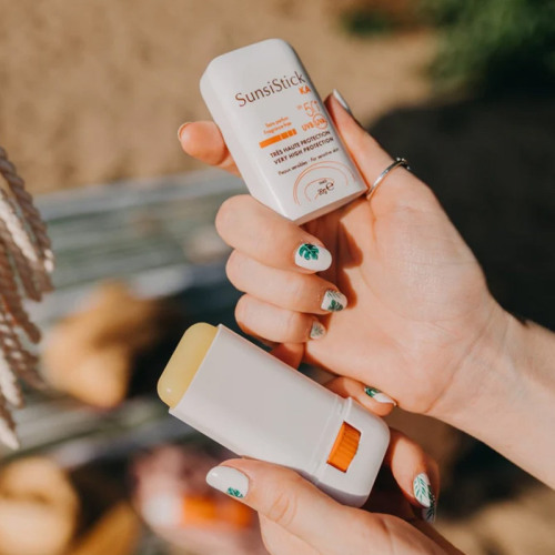 Avene SunsiStick KA SPF 50+ Hassas Ciltler İçin Güneşten Koruyucu Stick 20 gr (Promosyon Ürünü) - 2