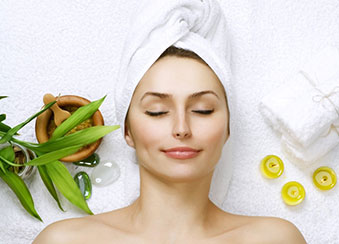 Doğal Kozmetik Ürünler Gerçekten Doğal Mı?