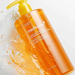 Medicube Kojic Acid Turmeric Gel to Foam Cleanser 500 ml - 4