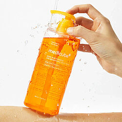 Medicube Kojic Acid Turmeric Vita Brightening Body Wash 400 ml - 3