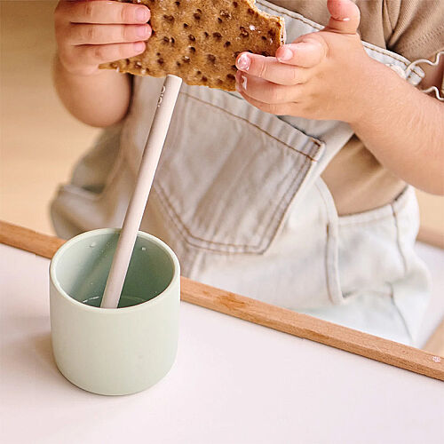 OiOi Temizleme Fırçalı Silikon Pipet 2 Li 6 Ay+ Bordo - OiOi (1)