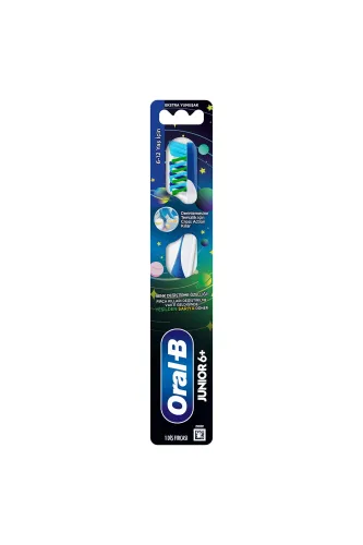 Oral-B Junior 6+ Diş Fırçası - 1