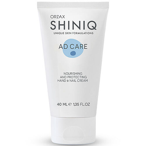 Shiniq AD Care Kuru Ciltler İçin Besleyici ve Koruyucu El ve Tırnak Kremi 40 ml - Shiniq
